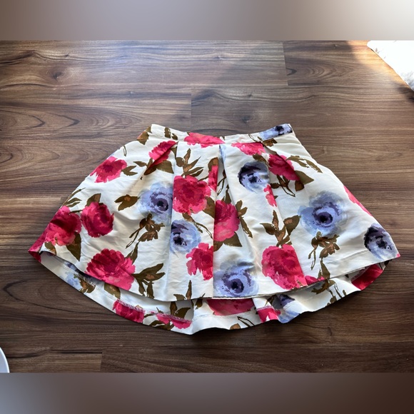 Floral Skirt - Picture 1 of 2